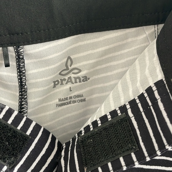 PrAna Women’s Black & White Striped Silvana Board Shorts Drawstring- Size Large - Picture 4 of 6